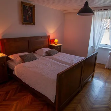 Hisa Margarita Ajdovščina